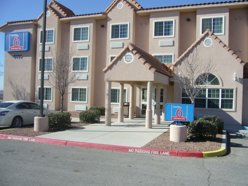 Quality Inn & Suites West El Paso I-10 Exterior photo